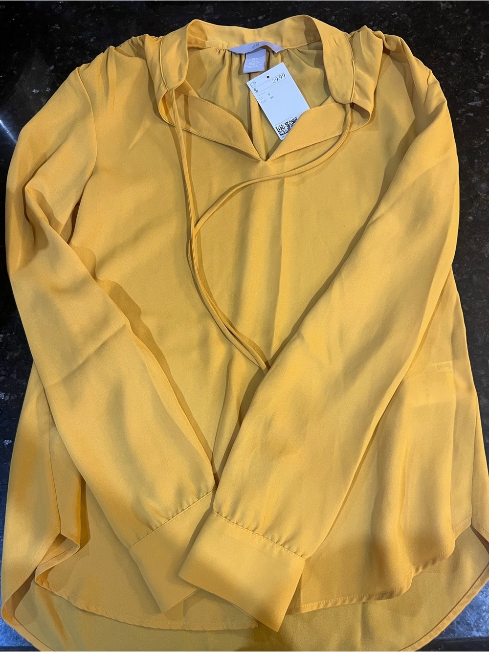 NWT H&M Womens Yellow Long-Sleeve V-Neck Tie Blouse